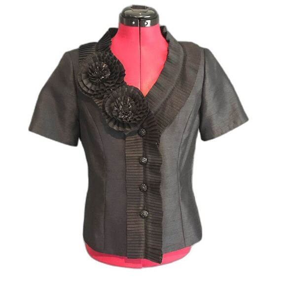 Kasper Blazer Women's Size 4 Black Floral Accents Short Sleeves Ruffles - Picture 1 of 8